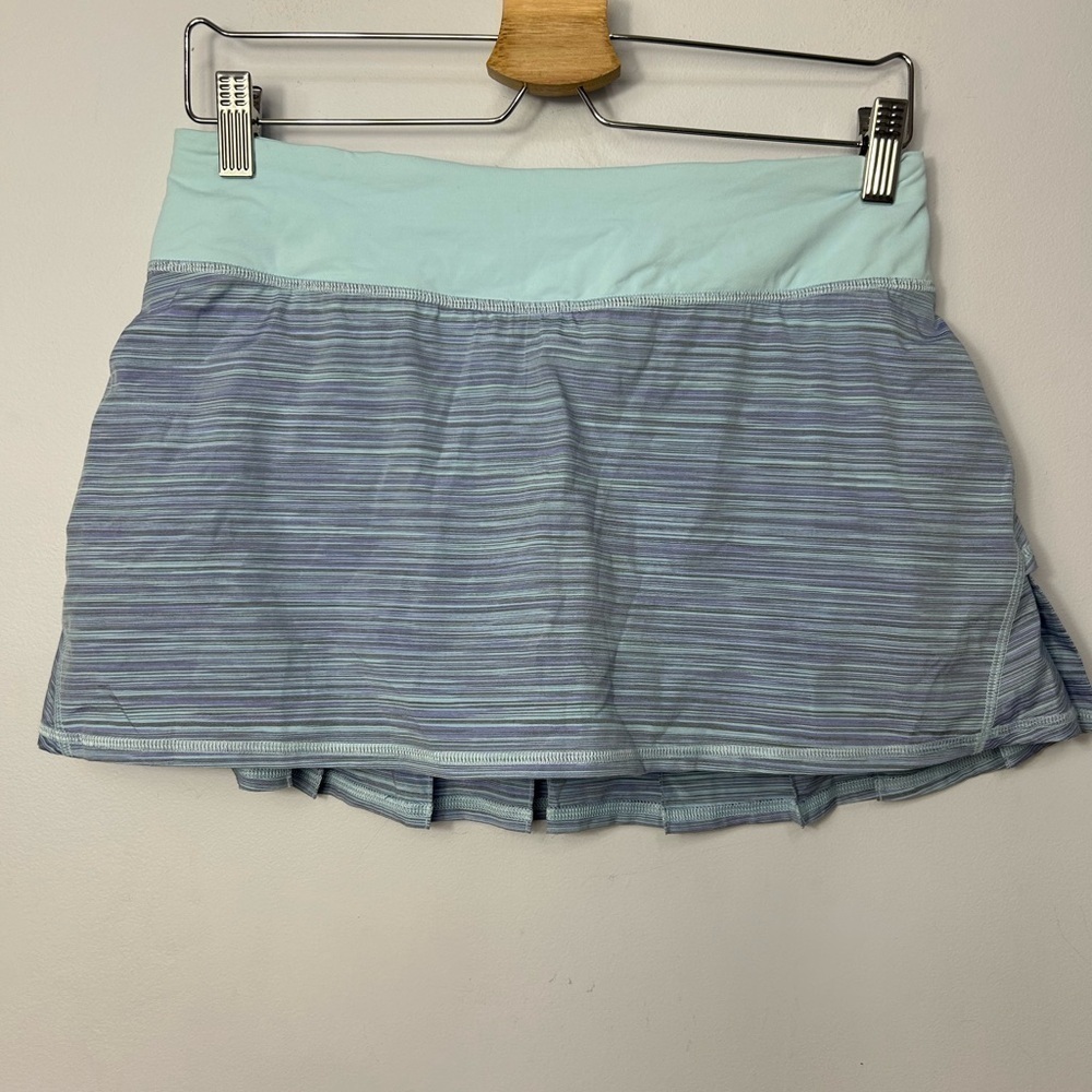 Lululemon Women's Blue Striped Skirt